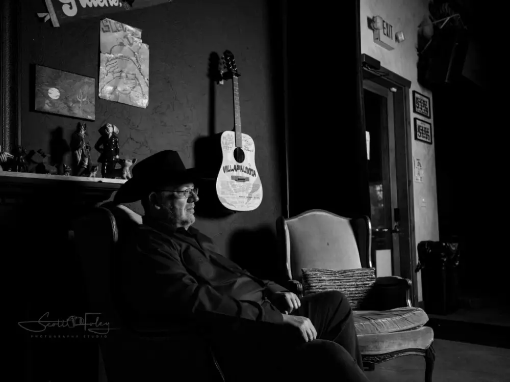 Dan Wesley White (above) Dan Wesley White (above)