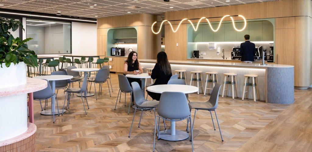 Spark Cachet Harrows Workspace
Furniture