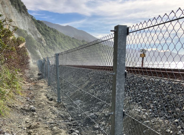 Recycled Rockfall Fence Gets New Life Protecting Kaikōura Rail Line ...