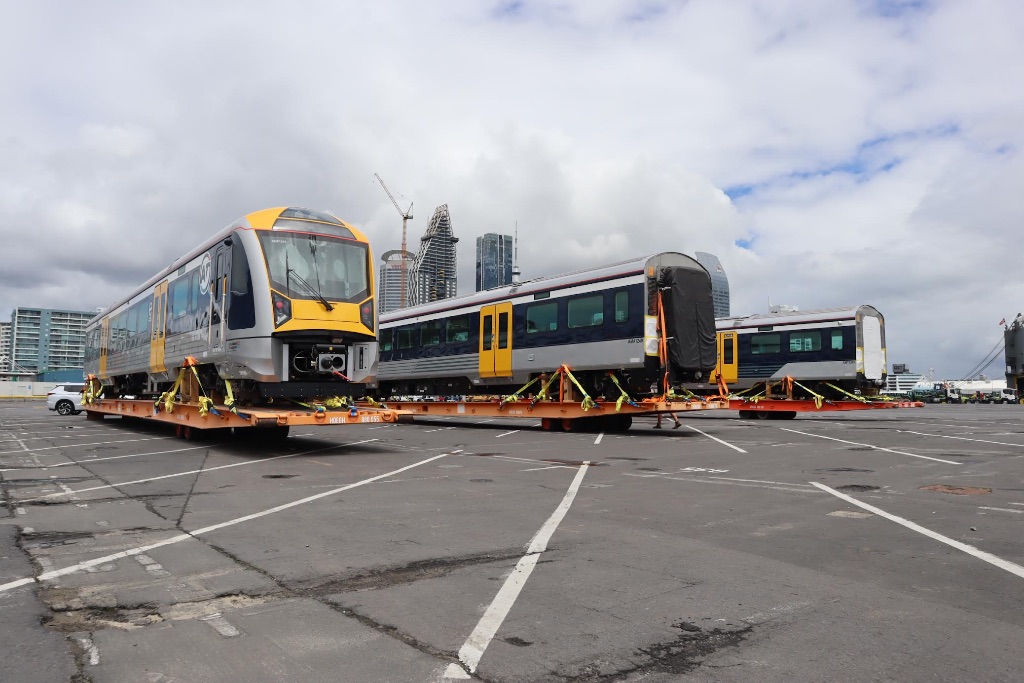 Auckland.Scoop » All Trained Up – Rail Fleet Expansion And CRL Driver ...