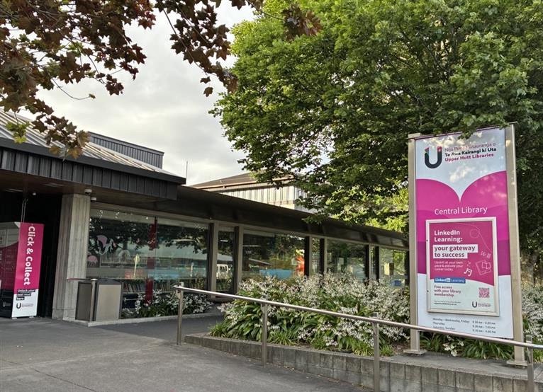 Upper Hutt Libraries Set To Join Regional SMART Network | Scoop News